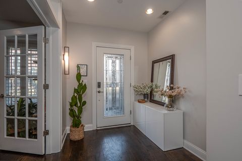 Tiny photo for 3024 W Newport Avenue, Chicago, IL 60618 (MLS # 12590314)