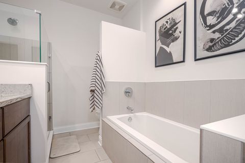 Tiny photo for 3024 W Newport Avenue, Chicago, IL 60618 (MLS # 12590314)