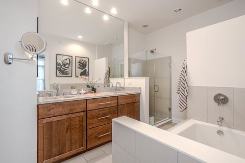 Tiny photo for 3024 W Newport Avenue, Chicago, IL 60618 (MLS # 12590314)