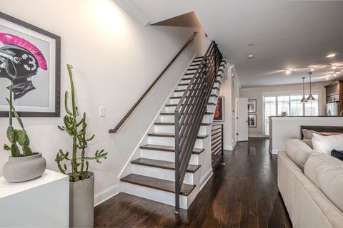 Tiny photo for 3024 W Newport Avenue, Chicago, IL 60618 (MLS # 12590314)