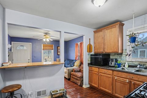 Tiny photo for 260 Beckwith Street, Aurora, IL 60505 (MLS # 12558441)
