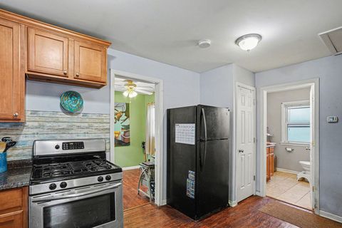 Tiny photo for 260 Beckwith Street, Aurora, IL 60505 (MLS # 12558441)