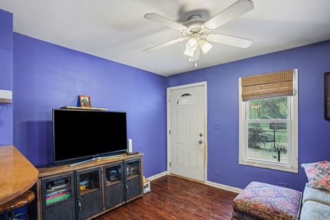 Tiny photo for 260 Beckwith Street, Aurora, IL 60505 (MLS # 12558441)