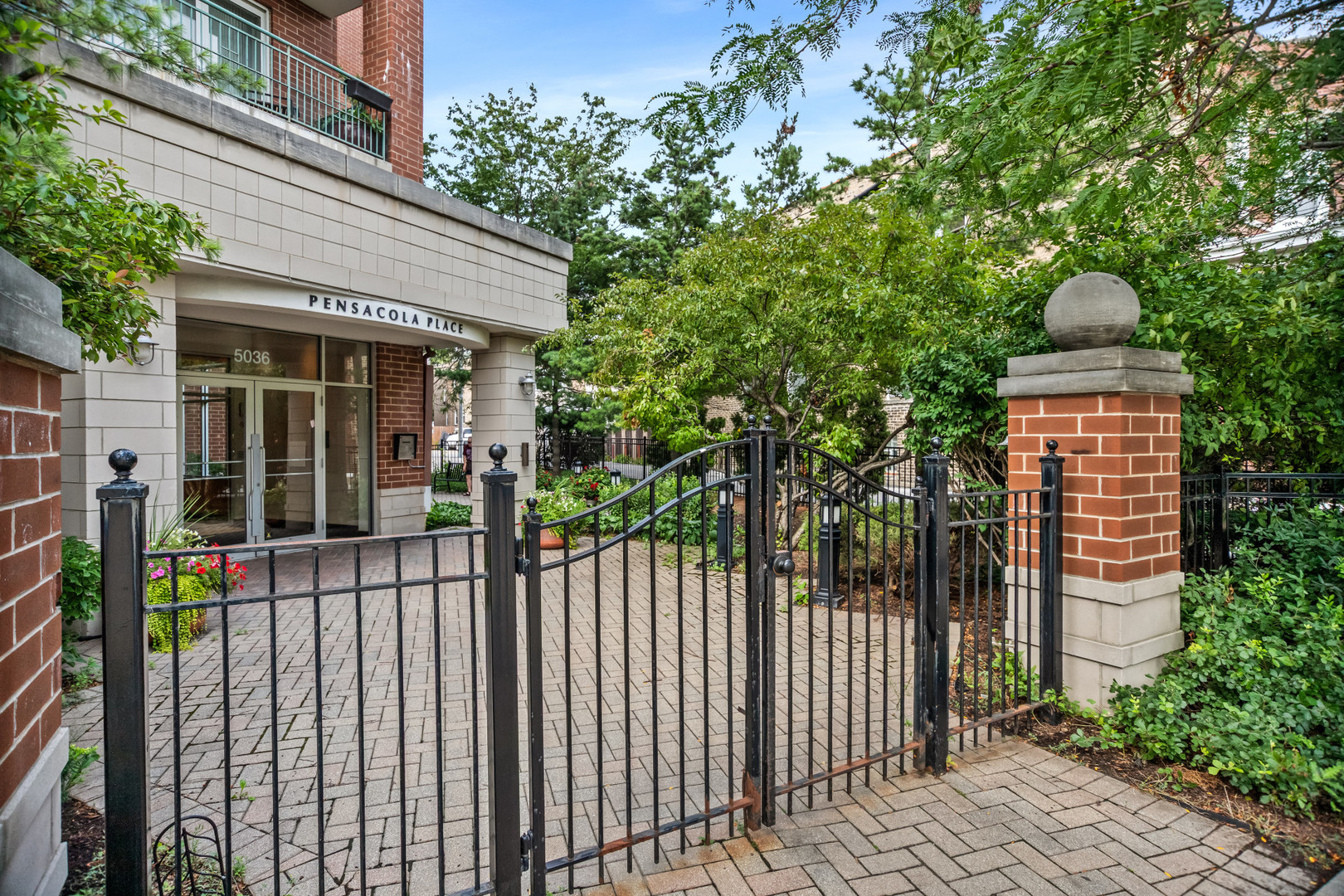 5036 W PENSACOLA Avenue 309