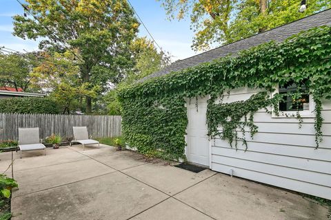 Tiny photo for 420 Gray Street, St. Charles, IL 60174 (MLS # 12472716)