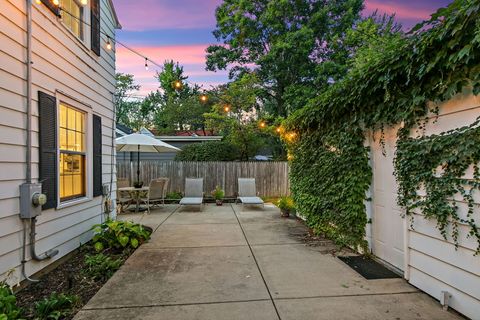 Tiny photo for 420 Gray Street, St. Charles, IL 60174 (MLS # 12472716)