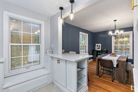 Tiny photo for 420 Gray Street, St. Charles, IL 60174 (MLS # 12472716)