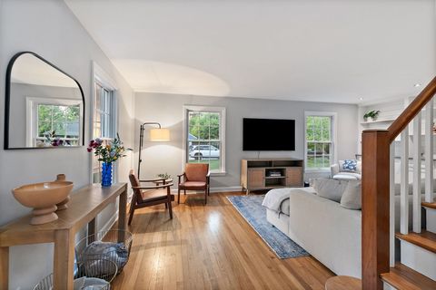 Tiny photo for 420 Gray Street, St. Charles, IL 60174 (MLS # 12472716)
