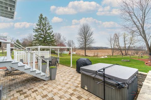 Tiny photo for 33124 N Shannon Drive, Grayslake, IL 60030 (MLS # 12608319)