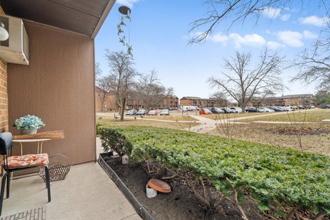 Tiny photo for 730 N Briar Hill Lane #1, Addison, IL 60101 (MLS # 12575768)