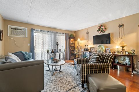 Tiny photo for 730 N Briar Hill Lane #1, Addison, IL 60101 (MLS # 12575768)