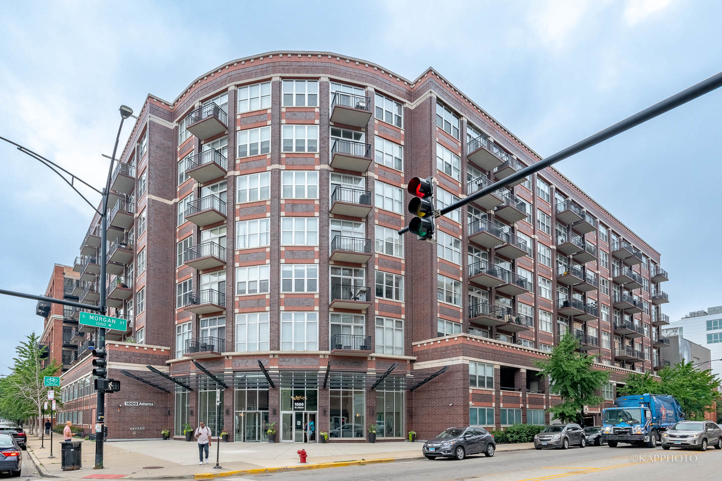 1000 W Adams Street 316