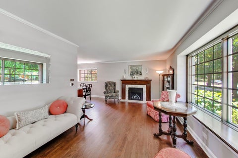Tiny photo for 623 S Arlington Heights Road, Arlington Heights, IL 60005 (MLS # 12774851)