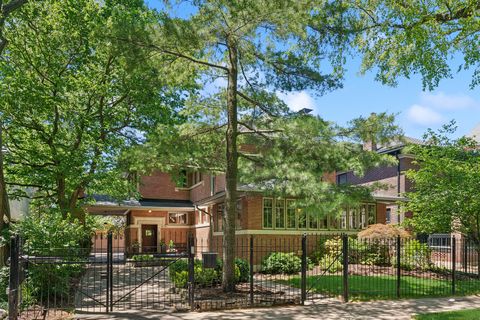 4234 N Hazel Street Chicago IL 60613
