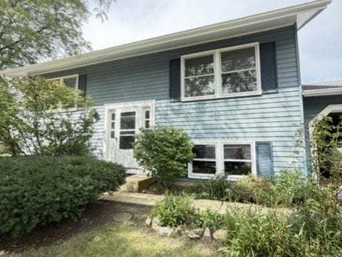 Tiny photo for 1625 Sycamore Lane, Aurora, IL 60504 (MLS # 12753151)