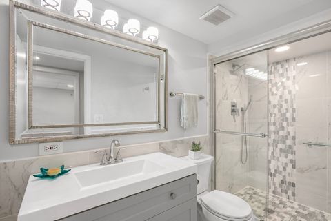 Tiny photo for 124 W Old Elm Road, Lake Forest, IL 60045 (MLS # 12514903)