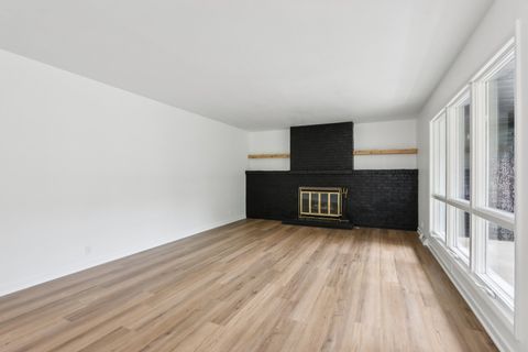 Tiny photo for 23 Oak Lawn Avenue, Yorkville, IL 60560 (MLS # 12446230)