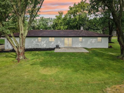 Tiny photo for 23 Oak Lawn Avenue, Yorkville, IL 60560 (MLS # 12446230)