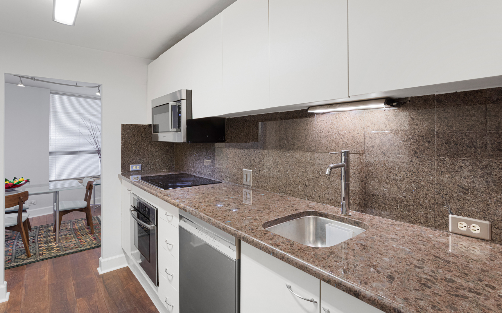 110 E Delaware Place 401