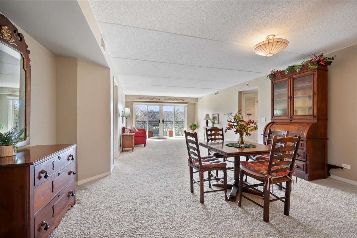 3850 W Bryn Mawr Avenue 310