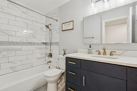 Tiny photo for 835 JUDSON Avenue #305, Evanston, IL 60202 (MLS # 12526646)