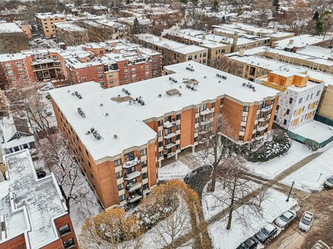 Tiny photo for 835 JUDSON Avenue #305, Evanston, IL 60202 (MLS # 12526646)