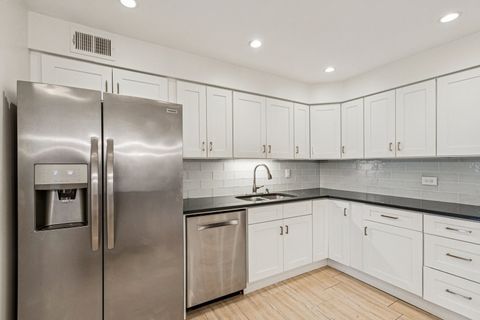 Tiny photo for 835 JUDSON Avenue #305, Evanston, IL 60202 (MLS # 12526646)