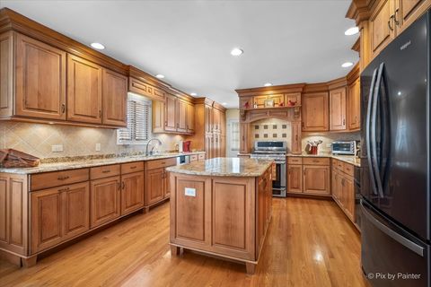 Tiny photo for 5N490 Hidden Springs Drive, St. Charles, IL 60175 (MLS # 12569788)