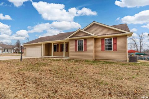 Tiny photo for 1101 CALIFORNIA Street, Carterville, IL 62918 (MLS # EB460810)