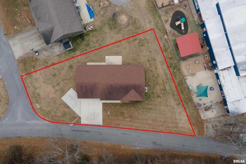 Tiny photo for 1101 CALIFORNIA Street, Carterville, IL 62918 (MLS # EB460810)