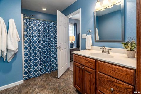 Tiny photo for 1101 CALIFORNIA Street, Carterville, IL 62918 (MLS # EB460810)