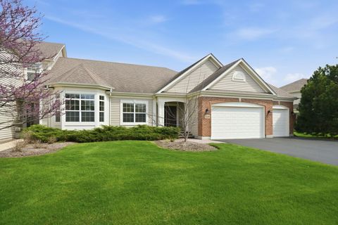 Photo of 109 Valencia Parkway, Gilberts, IL 60136 (MLS # 12636151)