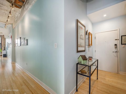 Tiny photo for 1910 S Indiana Avenue #321, Chicago, IL 60616 (MLS # 12484218)
