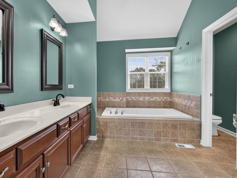 Tiny photo for 1010 Heritage Drive, Diamond, IL 60416 (MLS # 12772820)