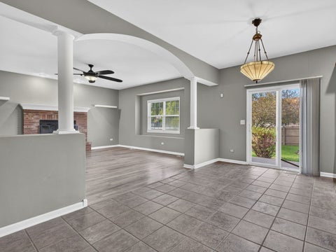 Tiny photo for 1010 Heritage Drive, Diamond, IL 60416 (MLS # 12772820)