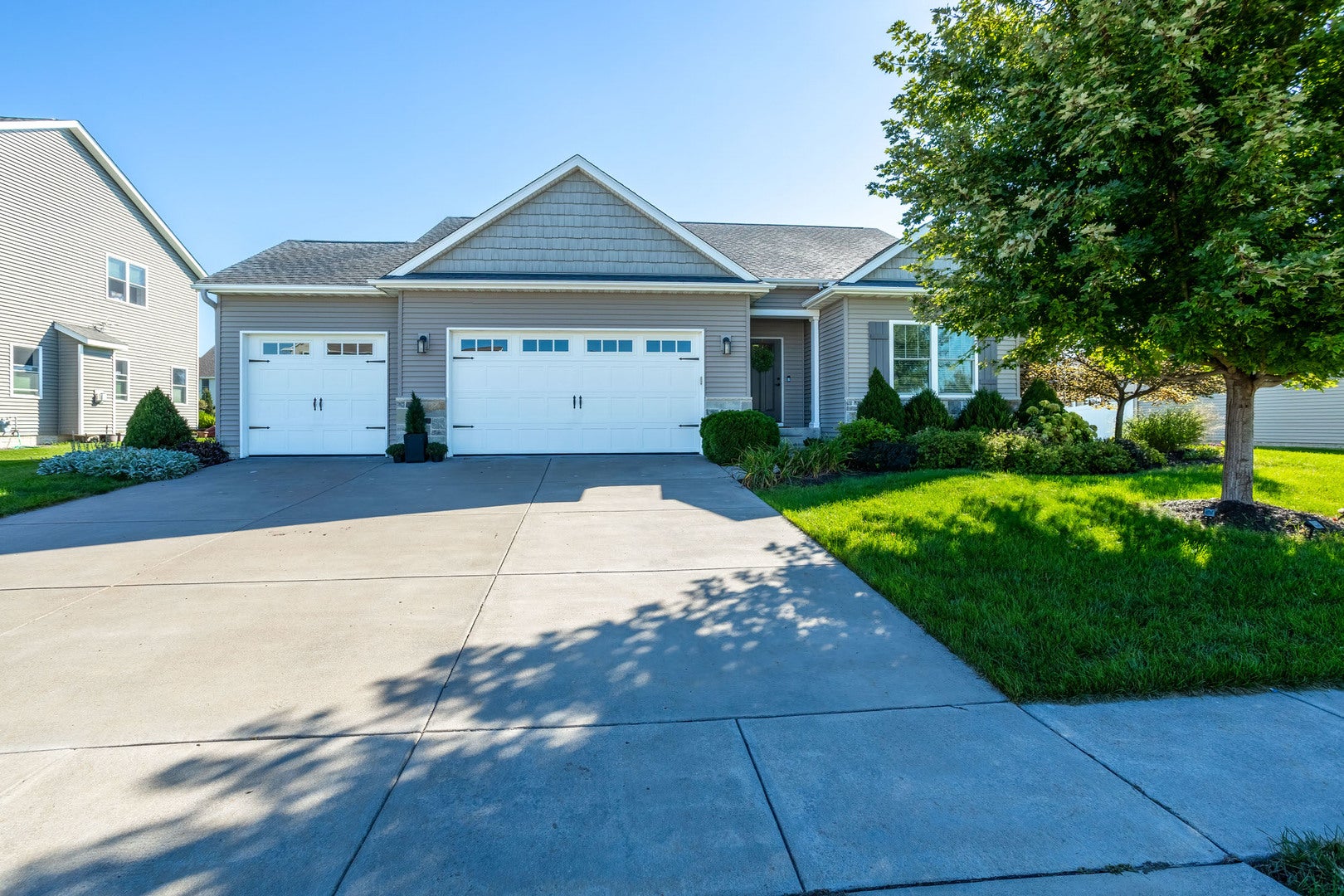 5659 IDAHO Drive