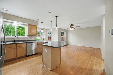 Tiny photo for 664 Aspen Drive, Romeoville, IL 60446 (MLS # 12700228)