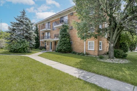 10735 S Lloyd Drive Worth IL 60482