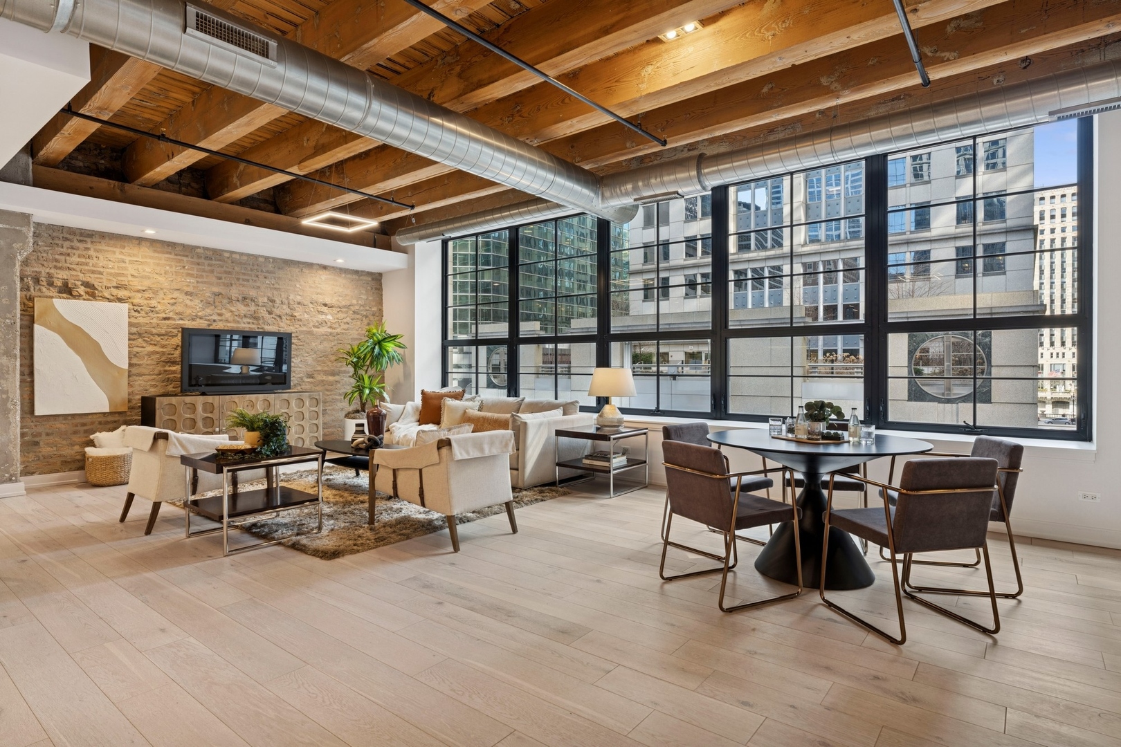 223 W LAKE Street 4N