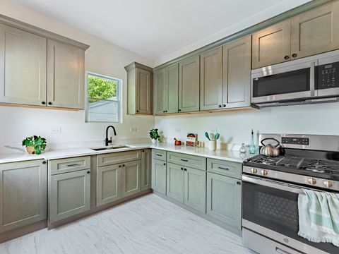 Tiny photo for 2343 Ridgeland Avenue, Berwyn, IL 60402 (MLS # 12563214)