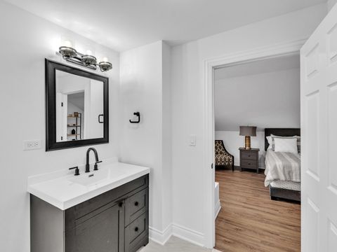 Tiny photo for 2343 Ridgeland Avenue, Berwyn, IL 60402 (MLS # 12563214)