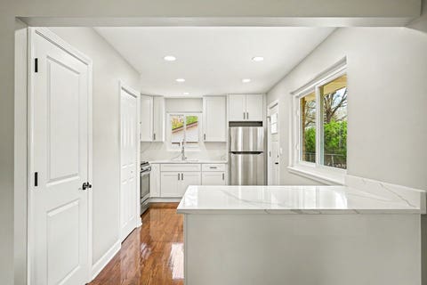 Tiny photo for 507 N Kenilworth Avenue, Glen Ellyn, IL 60137 (MLS # 12713181)