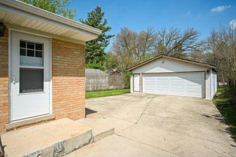 Tiny photo for 507 N Kenilworth Avenue, Glen Ellyn, IL 60137 (MLS # 12713181)