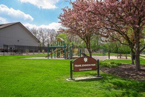 Tiny photo for 507 N Kenilworth Avenue, Glen Ellyn, IL 60137 (MLS # 12713181)