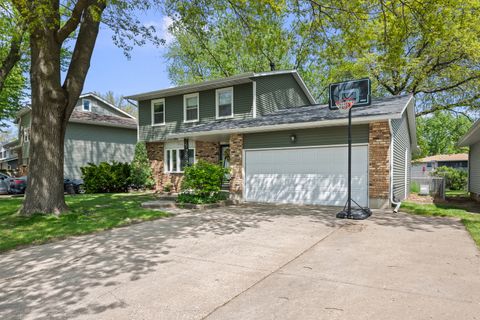 Photo of 3005 N Pine Street, Davenport, IA 52804 (MLS # 12632008)