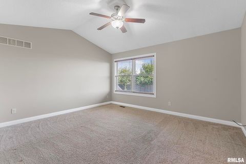 Tiny photo for 6451 FRIENDSHIP Path, Bettendorf, IA 52722 (MLS # QC4267390)