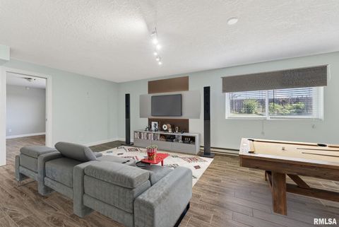 Tiny photo for 6451 FRIENDSHIP Path, Bettendorf, IA 52722 (MLS # QC4267390)