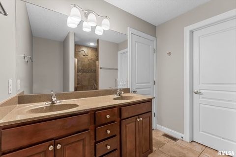 Tiny photo for 6451 FRIENDSHIP Path, Bettendorf, IA 52722 (MLS # QC4267390)