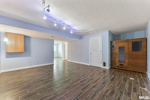 Tiny photo for 6451 FRIENDSHIP Path, Bettendorf, IA 52722 (MLS # QC4267390)