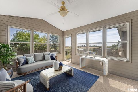 Tiny photo for 6451 FRIENDSHIP Path, Bettendorf, IA 52722 (MLS # QC4267390)